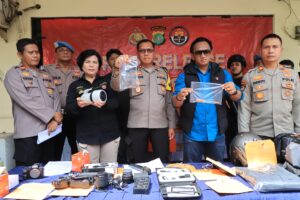 Polsek Bekasi Selatan berhasil Amankan Komplotan Pencuri dan Penadah dengan Memecah Kaca Mobil
