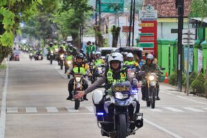 Antisipasi Gangguan Kamtibmas Jelang Pemilu 2024, TNI-Polri di Trenggalek Gelar Patroli Gabungan