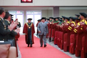 Menhan Prabowo Hadiri Acara Wisuda Unhan RI, Bangga Indonesia Cetak 75 Lulusan Kedokteran Militer