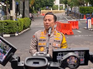 Polda Metro Jaya Gelar Pelayanan Kesehatan Petugas Pemilu 2024