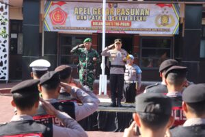 Kesiapsiagaan Jelang Pemungutan Suara, Kapolres Trenggalek dan Dandim 0806 Pimpin Apel Gabungan