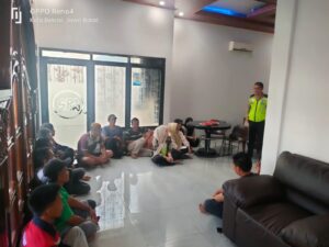 Demi keselamatan berkendaraan,Unit Lantas Polsek Bantargebang adakan kegiatan Sosialisasi “SAFETY DRIVING”