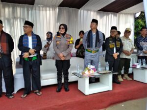 Kapolsek Bantar Gebang Memantau Pelaksanaan Festival Adu Bedug Dongdang Tingkat Kecamatan Mustikajaya 2024 Ke-17″