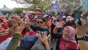 Optimalisasi Pelayanan Publik Melalui Program “Mening Deh, Makaryo Ning Deso, Desa Hebat” di Desa Karangan