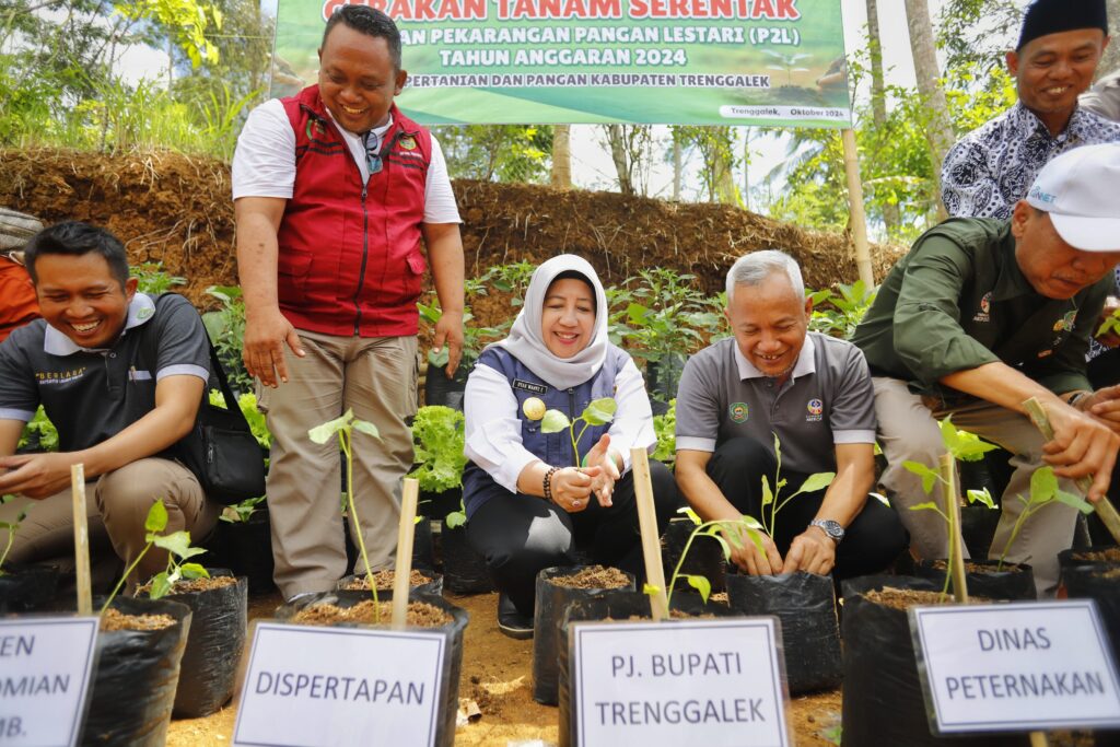 Pjs. Bupati Trenggalek Dukung Gerakan Pekarangan Pangan Lestari