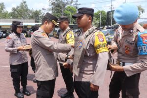 Polres Trenggalek Gelar Apel Kesiapan Ranmor dan Almatsus Sambut Pilkada Serentak 2024