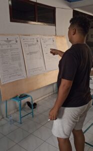 Khofifah-Emil Menang Telak di TPS Rumah Emil Dardak di Trenggalek
