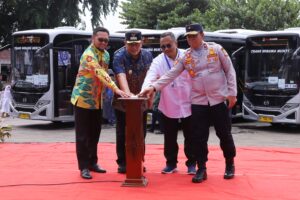 Pemkab Bekasi Resmi Luncurkan 15 Unit Bus Trans Wibawamukti Koridor Pertama