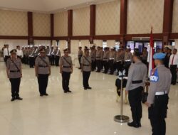 Upacara Sertijab dan Kenal Pamit Kapolsek Serangbaru, Pebayuran, dan Sukatani di Mapolres Metro Bekasi