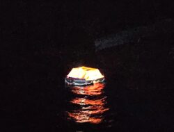 Bakamla RI Evakuasi Kapal MV Leann yang Terbakar di Perairan Anambas