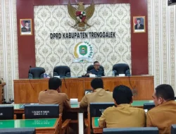 Komisi III DPRD Trenggalek Bahas Raperda APBD 2026, Tekankan Efisiensi di Tengah Keterbatasan Anggaran