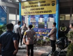 Kapolres Metro Bekasi Kota Kunjungi Pos Pengamanan Natal 2025 di Gerbang Harapan Indah
