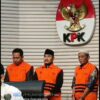 OTT KPK tetapkan Tersangka Bupati Bekasi dan Ayahnya :Terima Suap Ijon Proyek