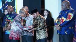 Berhasil Turunkan Kemiskinan, Kabupaten Bekasi Terima Apresiasi Kinerja Pemerintah Daerah dari Kemendagri