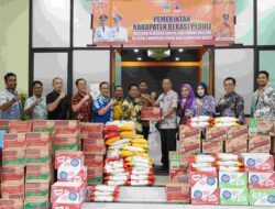 Pemkab Bekasi Kirim Bantuan ke Sumatera, Sekda Turun Langsung Pantau Posko BPBD