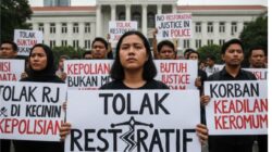 TOLAK RESTORATIVE JUSTICE! KORBAN PENGEROYOKAN DEMANDASIKAN KEADILAN, TEGAS: “JANGAN ADA PERLAKUAN ISTIMEWA