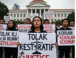 TOLAK RESTORATIVE JUSTICE! KORBAN PENGEROYOKAN DEMANDASIKAN KEADILAN, TEGAS: “JANGAN ADA PERLAKUAN ISTIMEWA