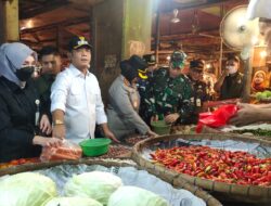 Pemerintah Kabupaten Bekasi dan Kodim 0509 Sidak Pasar Tambun, Harga Sembako Jelang Lebaran Relatif Stabil