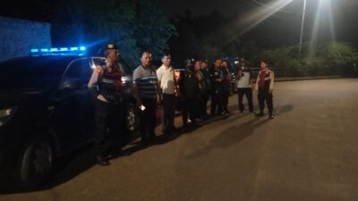 Patroli Mobile Polsek Bekasi Barat: Bergerak Cepat di Malam Sunyi, Rasa Aman Warga Jadi Prioritas Utama!