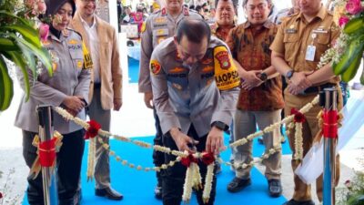 Perkuat Respons dan Pengamanan di Bekasi, Kapolda Metro Jaya Resmikan Kantor Satpamobvit dan Polsek Babelan