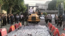 Polresta Banyuwangi Musnahkan 16.748 Botol Miras dan Puluhan Gram Sabu Serta Ribuan Pil Trek Juga Puluhan Knalpot Brong