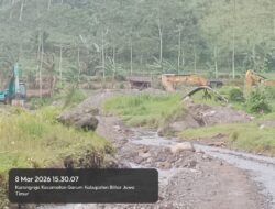 Diduga Tambang Pasir Ilegal, Warga Menur Mengeluh Rusak Infrastruktur Jalan