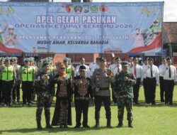 Polres Blitar Gelar Upacara Operasi Ketupat Semeru 2026 di Alun-Alun Kanigoro