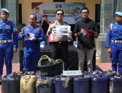 Polda Jatim Gagalkan Penyelundupan Solar Subsidi ke Kalimantan, Tersangka Asal Blora Diamankan