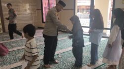 Rabu Berkah: Kapolsek Bekasi Barat Turun Langsung, Santuni 12 Anak Yatim di Kotabaru