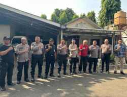Kawal Ibadah Kenaikan Yesus Kristus: Kapolsek Bekasi Barat Turun Langsung, Pastikan Aman Mutlak & Nyaman