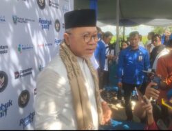 Menko Pangan RI Zulkifli Hasan Hadiri Acara Rembug Tani di RTH Karangbendo Banyuwangi, Semangati Petani Tingkatkan Hasil Panen
