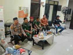 PERERAT SINERGI KAMTIBMAS: POLSEK BEKASI BARAT GELAR NOBAR PIALA DUNIA BERSAMA TNI, DPRD DAN WARGA