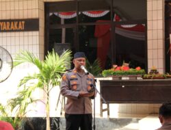Peringati hut bhayangkara ke‑80, Polsek Bekasi Barat berbagi kasih dan sembako, dihadiri Direktur Siber Polda Metro Jaya