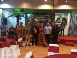 Ibu Elisabeth Paulus Titirloloby, Kogoya, Sairery, Rumbiak, S.Pd Rayakan Ulang Tahun Sekaligus Family Inauguration dan Prosesi Penyematan Marga Adat