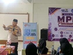 Beri Pembinaan MPLS, Kapolsek Bekasi Barat: Cita-cita Tinggi Harus Didukung Kedisiplinan