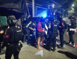 Polsek Bekasi Barat dan Sat Brimob Polda Metro Jaya Gelar KRYD di Titik Rawan, Jaga Kamtibmas Lewat Patroli Gabungan