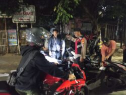Antisipasi Kejahatan Dini Hari, Polsek Bekasi Barat Gelar Patroli Terpadu dan Razia Stasioner di Titik Rawan