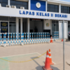 Media Dihalangi Konfirmasi, Namun Oknum Palsu Diduga Bisa Masuk Temui Tahanan