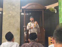 Jaga Jakarta On The Spot: Kapolsek Bekasi Barat himbau Warga Tolak Hoaks & Cegah Tawuran Usai Sholat Jumat