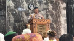 Usai Sholat Jumat di Masjid Baiturrahman, Kapolsek Bekasi Barat Sampaikan Pesan Kamtibmas: Waspada Hoaks, Jauhi Aksi Anarkis dan Tawuran