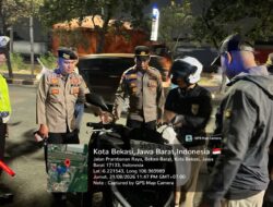 Cegah Tawuran & Kejahatan Jalanan, Waka Polsek Bekasi Barat Pimpin KRYD dan Razia Stasioner