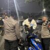 Hadir di Titik Rawan, Kapolsek Bekasi Barat Pimpin Langkah Preventif Razia dan Patroli: Jaga Keamanan, Berikan Rasa Aman kepada Warga