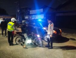 Jaga Jakarta On The Spot: Kapolsek Bekasi Barat Pimpin KRYD & Razia Stasioner Cegah Tawuran
