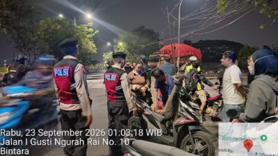 Cegah Tawuran & Kejahatan Jalanan, Polsek Bekasi Barat Gelar Razia Patroli Dini Hari