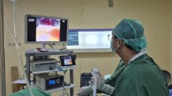 Operasi Batu Saluran Kemih Tanpa Sayatan, Layanan Urologi RSUD Ngudi Waluyo Wlingi Andalkan Teknik Minimal Invasive Surgery