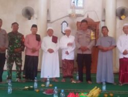 Sholat Jumat Keliling, Polsek Bekasi Barat Perkuat Sinergi dan Ingatkan Warga Antisipasi Gangguan Kamtibmas