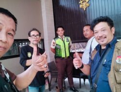 Empat Jurnalis Kecewa, Security Tak Izinkan Temui Wakil Bupati Becky