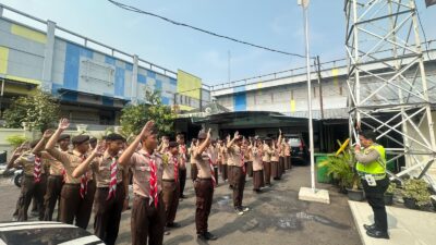 Polsek Pondok Gede Bina Anggota Saka Bhayangkara: Tanamkan Kedisiplinan dan Keselamatan Berlalu Lintas Sejak Dini